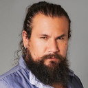 Rafer Valderrama als (Solo créditos)