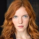 Caitlin M Hutson als Marin / The Eagle Knight