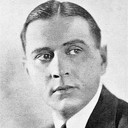 Colin Chase als Holcomb Brother