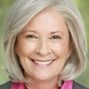 M.E. Loree als Newscaster
