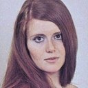 Kathie Welch als Slave Girl with Large Pendant Necklace (uncredited)