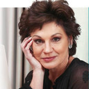 Michelle Botes als Alicia Sanborn