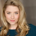 Annie Abrams als Alice