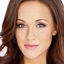 Yan-Kay Crystal Lowe als Zoe