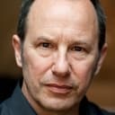 John Bowler als Roger Valentine