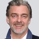Ray Stevenson als Morris