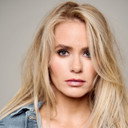 LeeAnne Bauer als Lana
