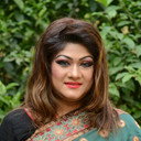 Munmun als Mrs. Buchi