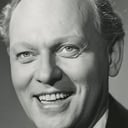 Gunnar Lauring als Biskoppen