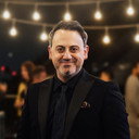 Neo Apelian, Director