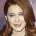 Renee Olstead als April