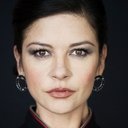 Catherine Zeta-Jones als Charlie Nicholson