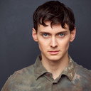 Spencer Jones als Tyler