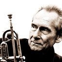 Jon Hassell als Hollow