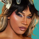 Soa De Muse als (voice)