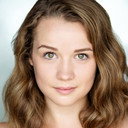Kelsey Falconer als Myra