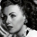 Alicia Barrié als Julia Reyes