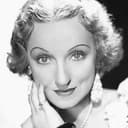 Zella Russell als Aunt Eloise Smythe