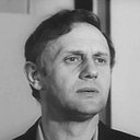 Аркадий Песелев als Inspecteur Torrence