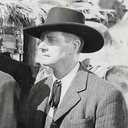 Cyril Ring als Newspaperman at Trenton Town Hall (uncredited)