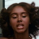 Alexis Swanigan als Louise