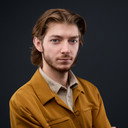 Aaron Britt als Aaron Trust