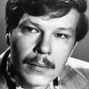 Алексей Панькин als актёр бьющий в гонг («Что наша жизнь?! Или что наша жизнь?!»)