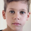 Anthony Nassif als Terry Dimov