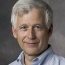 Dr. David Henderson als Host