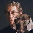 William Wegman als Distinguished Man with Dog