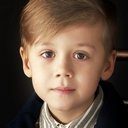 Роман Петров als Sasha Savelyev