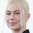 Phoebe Bridgers als Del