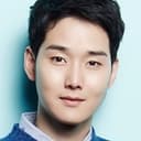 Im Kang-sung als Yong-seok
