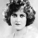 Hope Hampton als Bessie MacGregor
