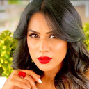 Nia Sharma als 
