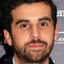 Gary Mihaileanu als Guy next to Aziz