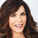 Holly Gagnier als Natalie