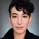 Sara Farb als Juliet