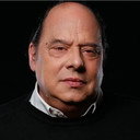 Carlos Sebastião als Comissário