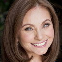 Elizabeth Álvarez als Lucía Bravo de Narváez