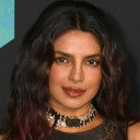 Priyanka Chopra Jonas als Isabella