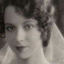 Shirley O'Hara als Helen
