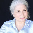 Jennipher Lewis als Gia Mom