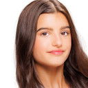 Ella Kaminski als Emily