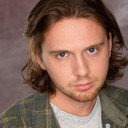 Zach Hurley als Frankie