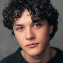 Gabriel Nagy als Vernon