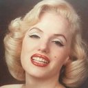 Susan Griffiths als Self (Marilyn Monroe impersonator)