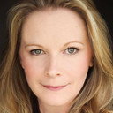 Claire Dougan als Joy