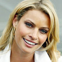 Kristy Hinze als Supermodel