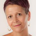 Nana Stapelberg als Gloria Haasbroek